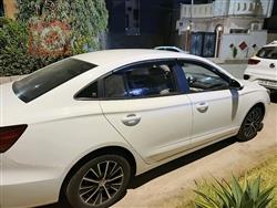 MG 5 Plus